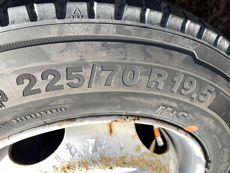 #164-•-2005-freightliner-box-truck-(has-wi-title)-image-38