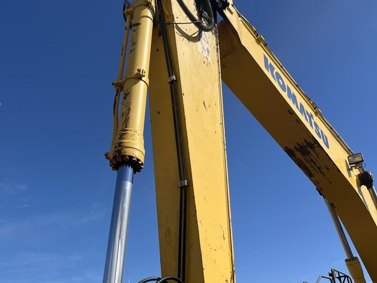 2018-komatsu-pc210-lc-11-image-7