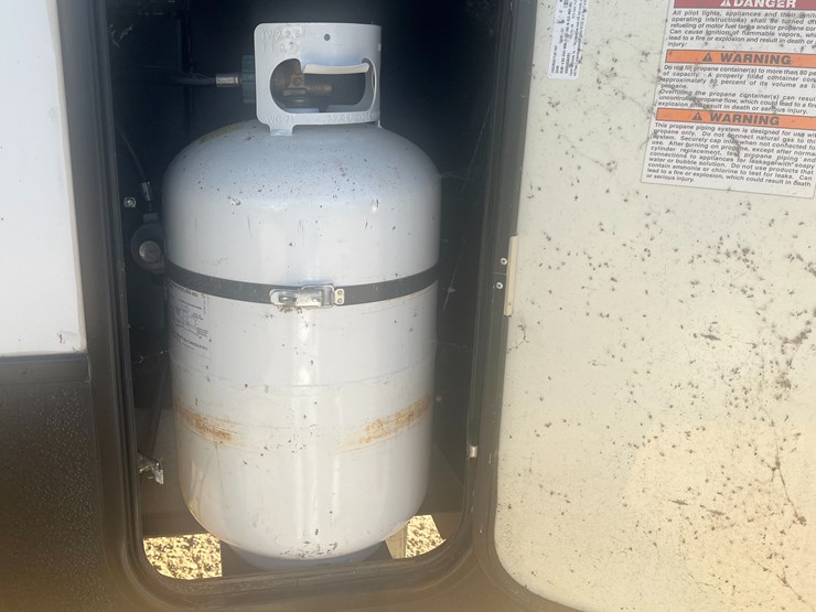 #200-•-2019-cruiser-aire-30bh-fifth-wheel-trailer-(prairie-farm)-(wi-title-in-delay)-image-27