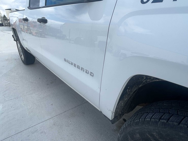 2017-chevrolet-1500-image-16