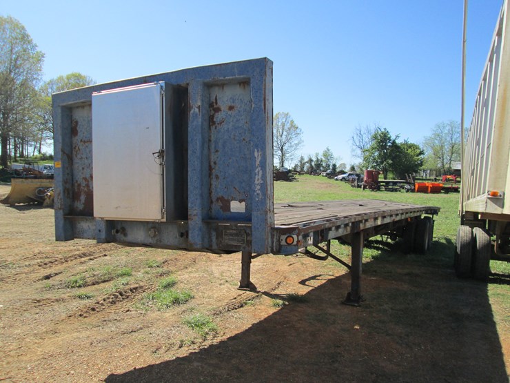1987-great-dane-flat-bed-image-1