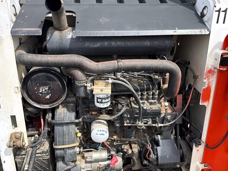 2007-bobcat-s250-image-12