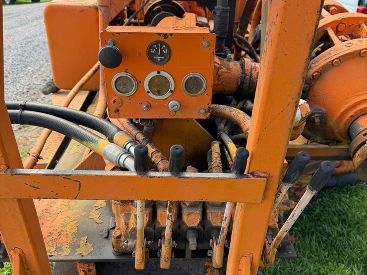 truck-mounted-drilling-rig-image-8