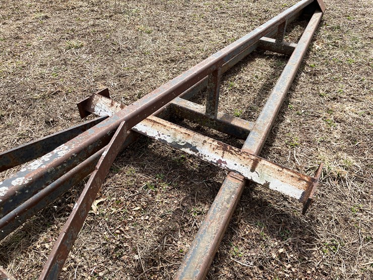 #208-•-loader-mount-lifting-jib-attachment-image-9