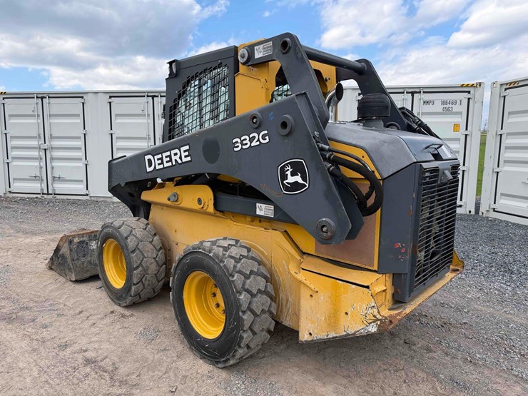 2018-deere-332g-image-12