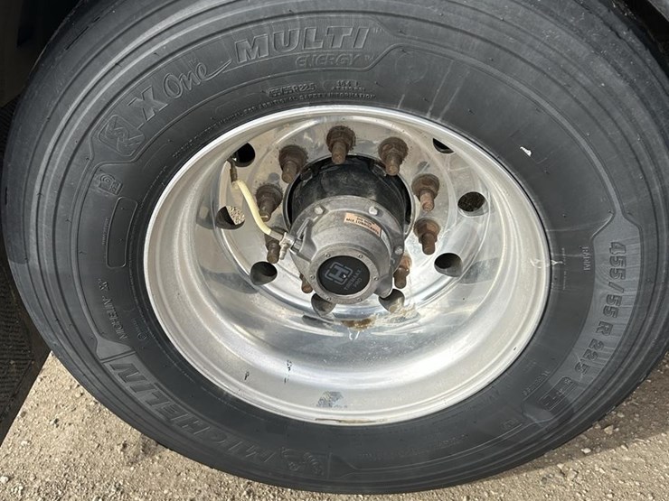 2025-wilson-grain-trailer-image-67