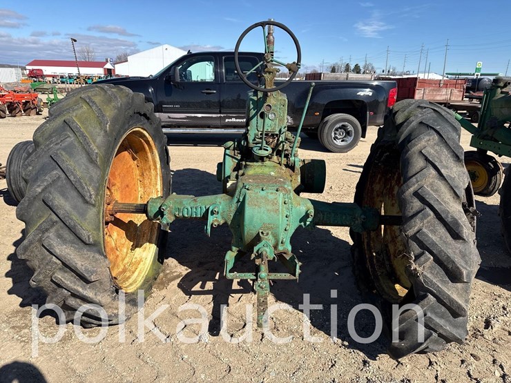 john-deere-b-image-5