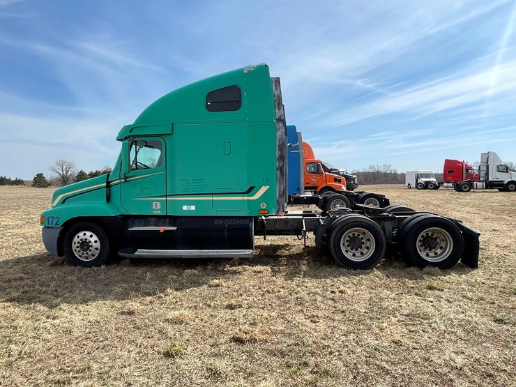 2002-caterpillar-c15-image-9