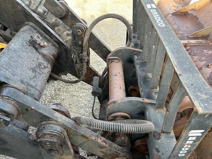 caterpillar-it28f-image-10