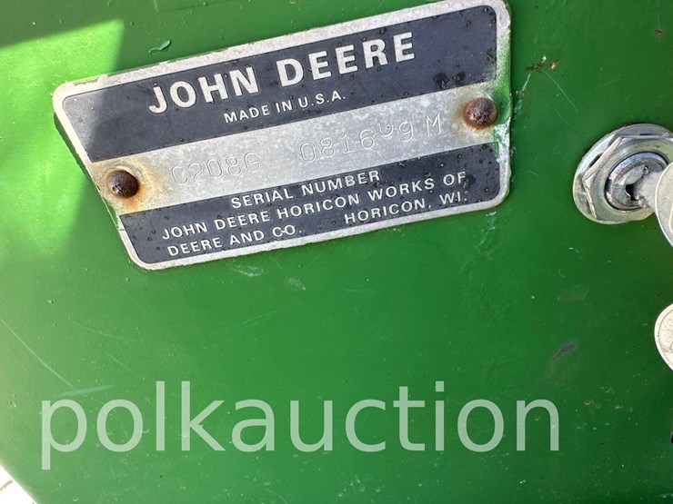 john-deere-208-image-8