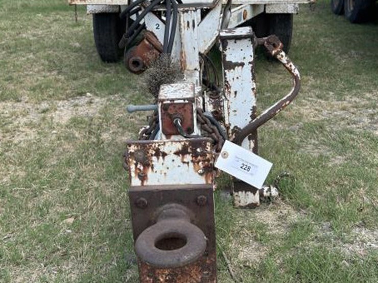 1996-butler-pole-image-9