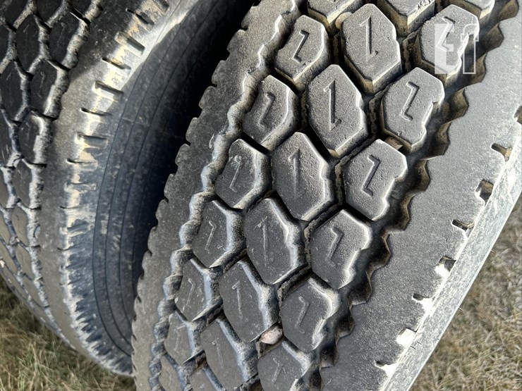 1991-freightliner-fld120-image-12