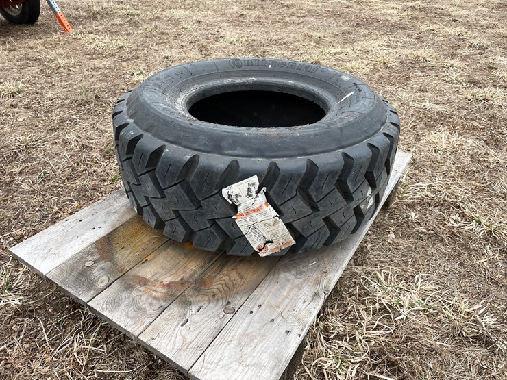 #10750-•-continental-300/75-15-forklift-tire-image-2