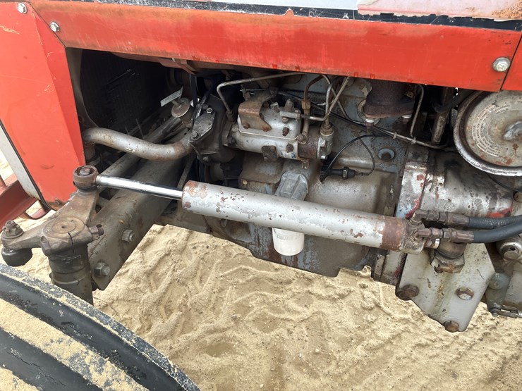 massey-ferguson-230-image-21