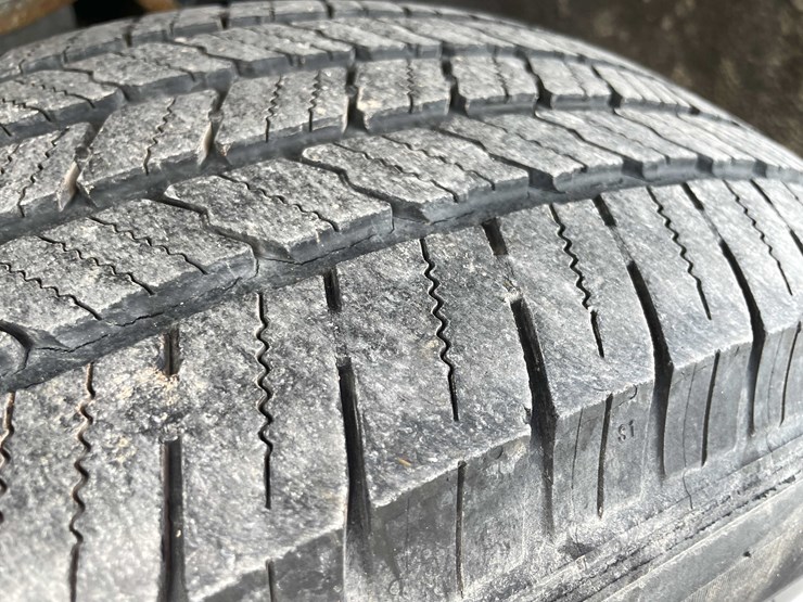 2015-chevrolet-1500-image-20