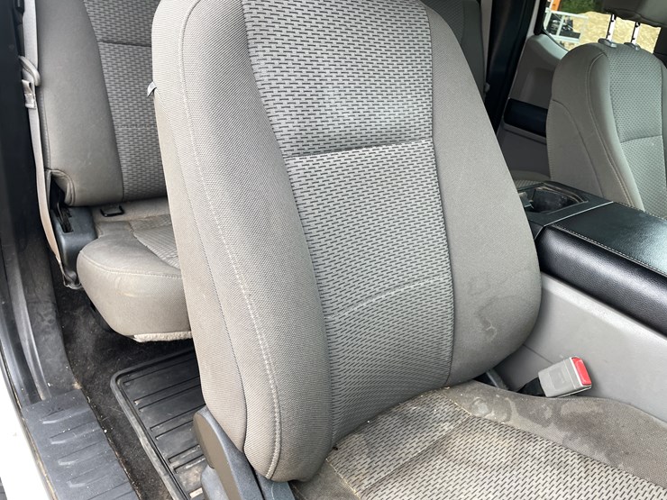 2018-ford-f150-image-40