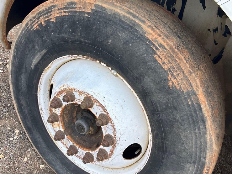 2005-international-4300-image-12