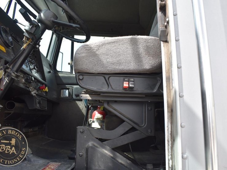 1995-kenworth-t800-image-34