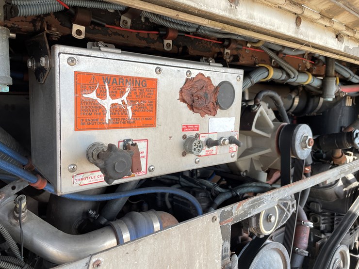 #167-•-2004-gillig-passenger-bus-(has-wi-title)-image-13