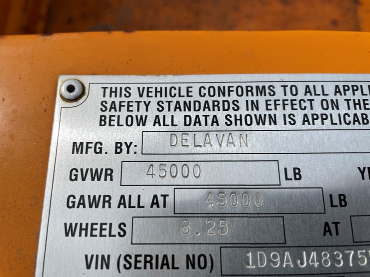 #155-•-2005-delavan-semi-truck-auto-hauler-trailer-(delay-in-title)-image-35