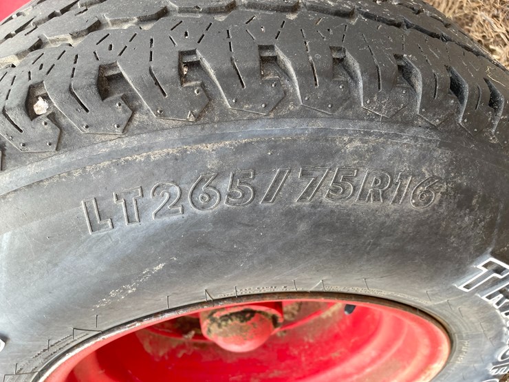 #211-•-slinger-style-manure-spreader-image-21