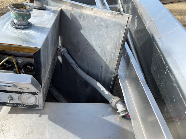 #3974-•-stainless-steel-3-bay-sink-image-9