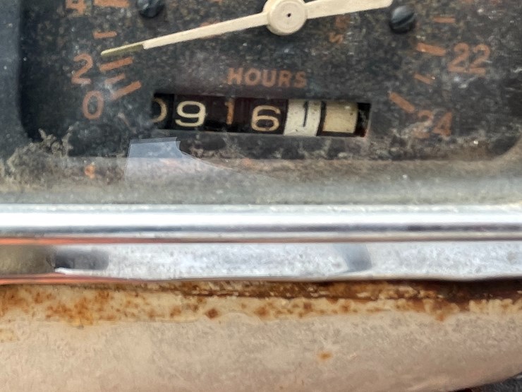 #175-•-case-830-diesel-tractor-image-51