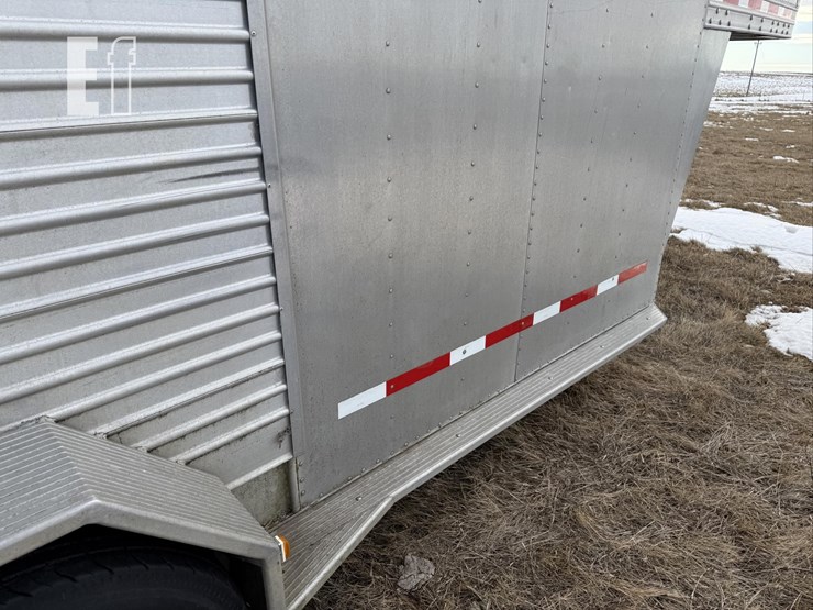 2001-featherlite-16-ft-image-22