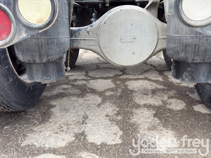 2018-peterbilt-579-image-85