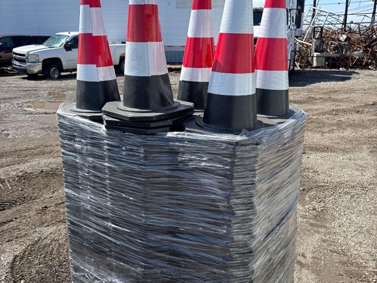 (250)-new-ir-ranch-co-30in-traffic-cones-model-irstc-image-2