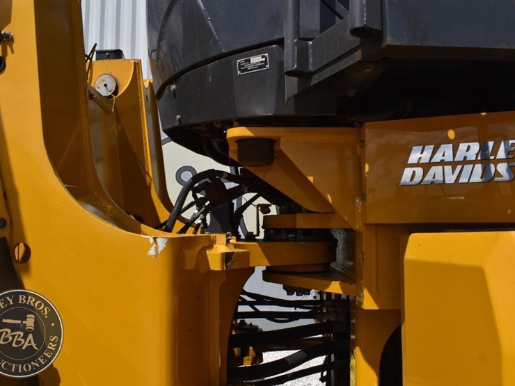 2015-kawasaki-95z7-image-28