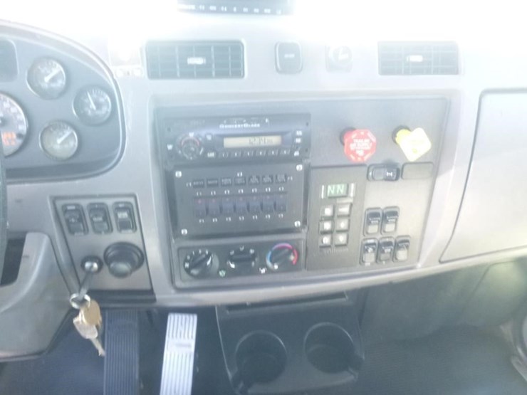 2013-bobcat-225-image-30