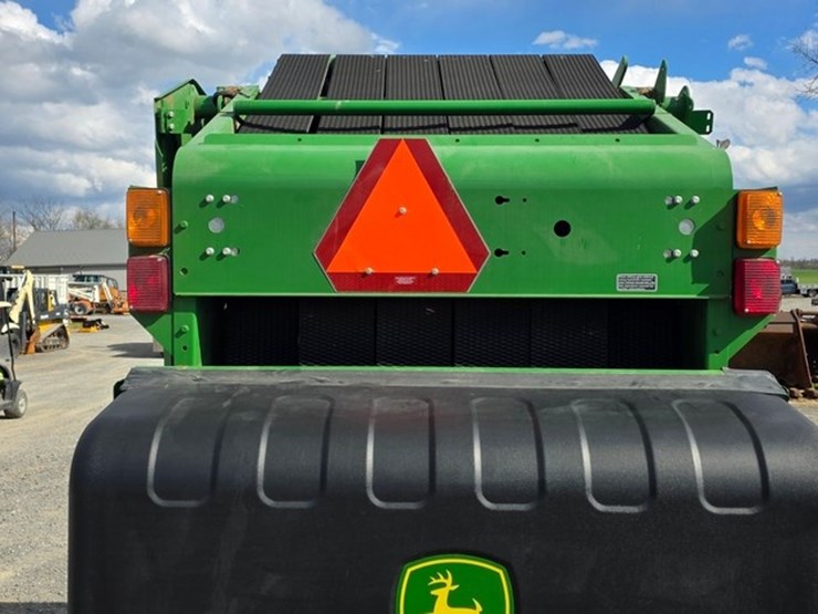 2020-john-deere-450e-image-12