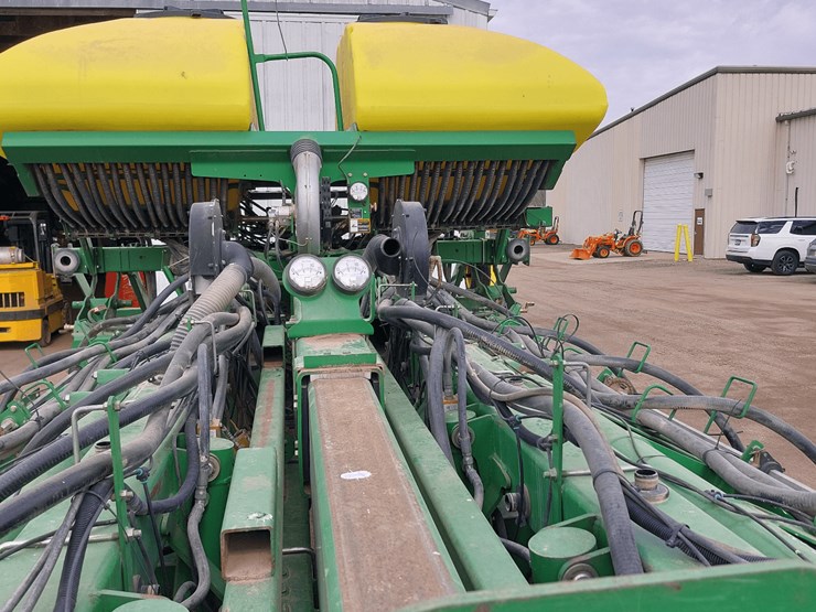 john-deere-1790-image-22