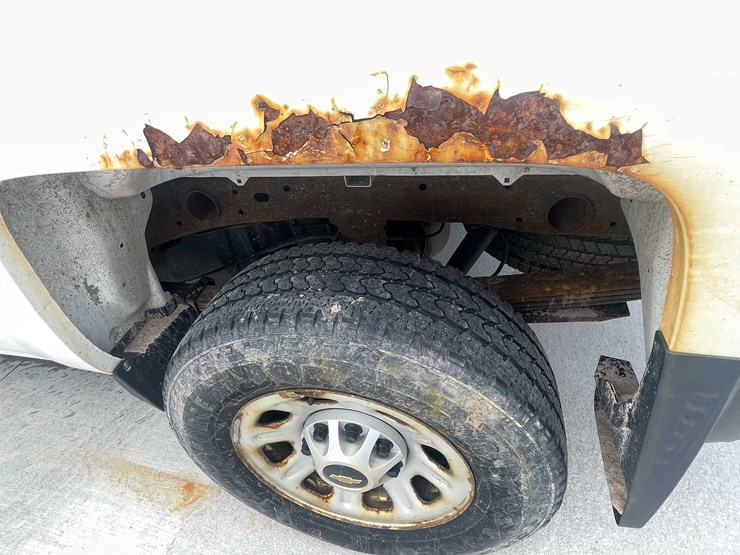 2015-chevrolet-2500-image-26