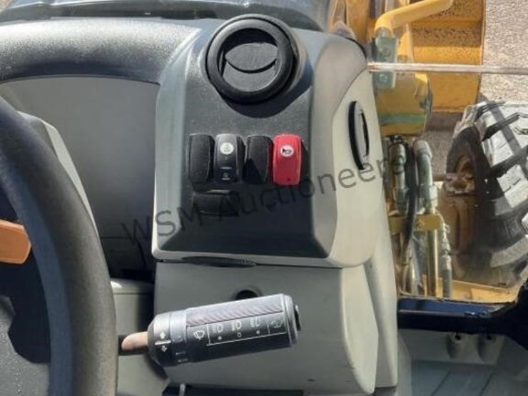 caterpillar-420e-image-20