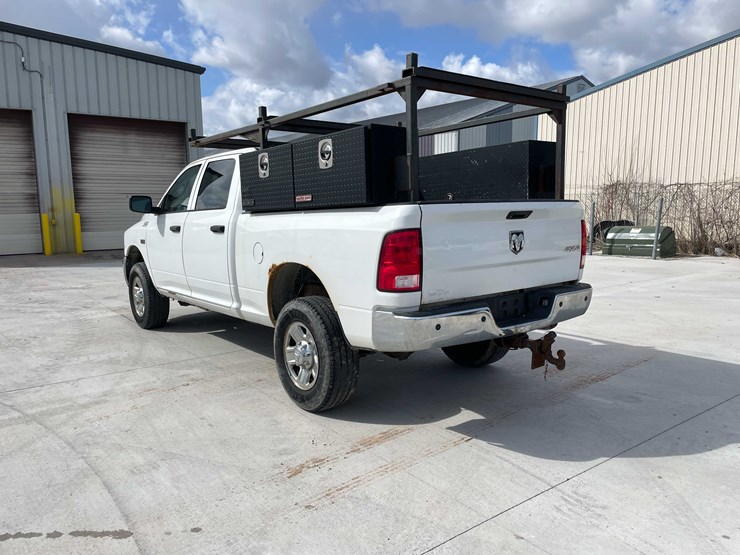 2015-dodge-2500-image-7