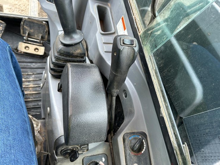 2020-kubota-kx080-4-image-24