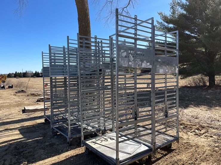 #3965-•-(6)-metal-greenhouse-rolling-racks-image-3