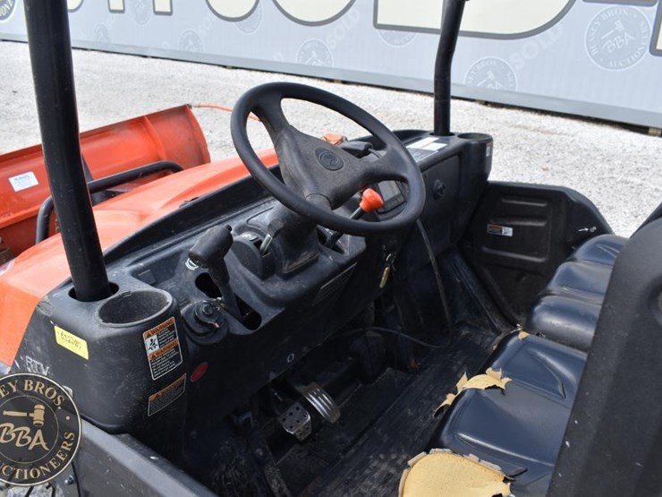 2023-kubota-rtv-x1120-image-10