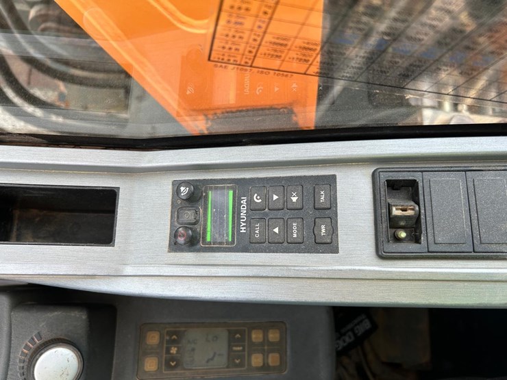 hyundai-hx145-lcr-image-25