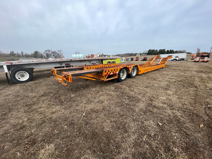 #155-•-2005-delavan-semi-truck-auto-hauler-trailer-(delay-in-title)-image-7