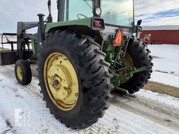 john-deere-4040-image-6