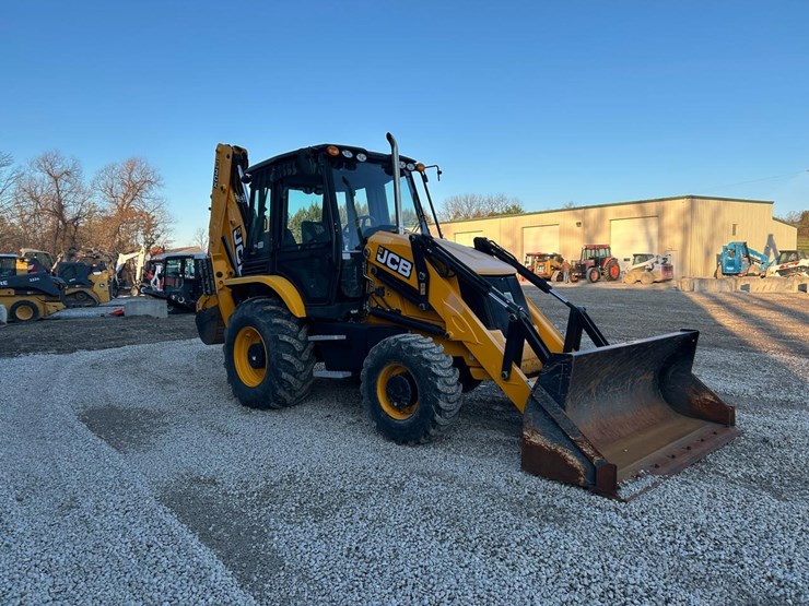 2021-jcb-3cx-image-5