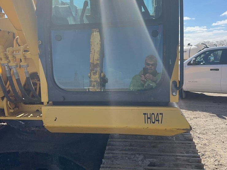 2018-komatsu-pc210-lc-11-image-7