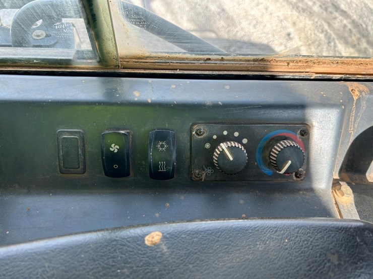 deere-650k-lgp-image-23