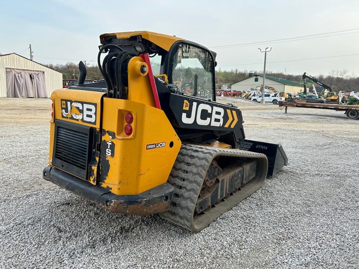 2021-jcb-3ts-8t-image-4