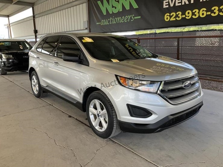 2017-ford-edge-se-image-2