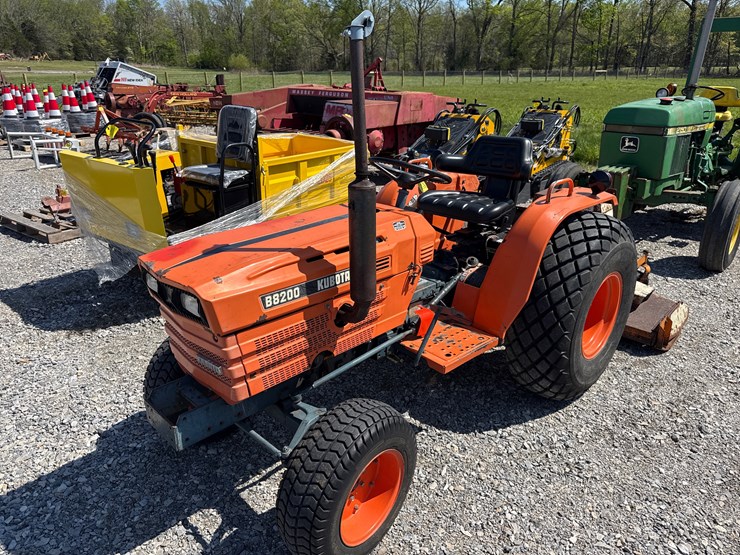 kubota-b8200-image-1