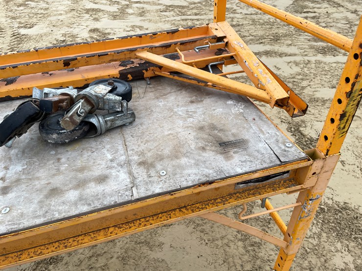 #3948-•-(2)-rolling-bil-jax-scaffolding-image-10